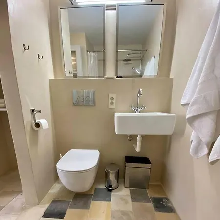 Kali Strata In Διαμέρισμα *