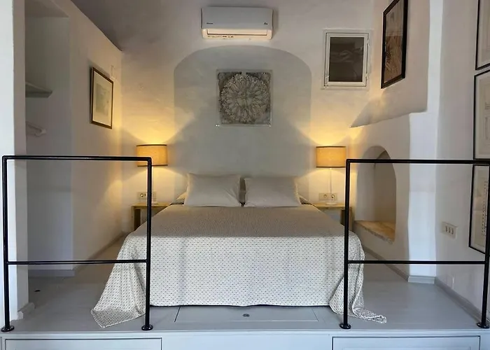 Kali Strata In Apartment *