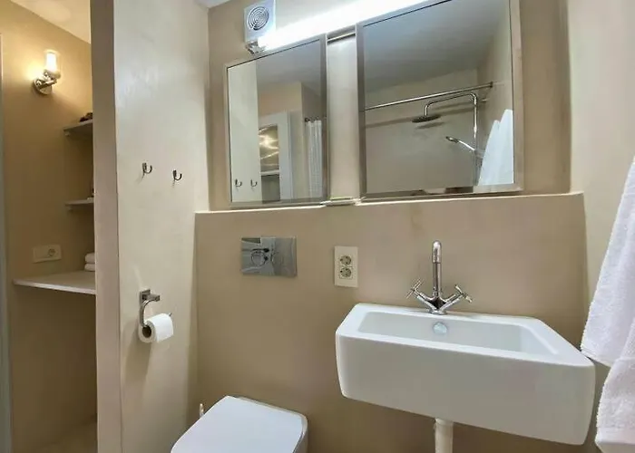 Kali Strata In Apartment Symi